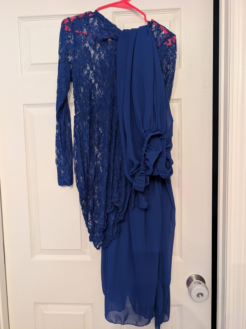 Elegant Royal Blue Lace Evening Dress